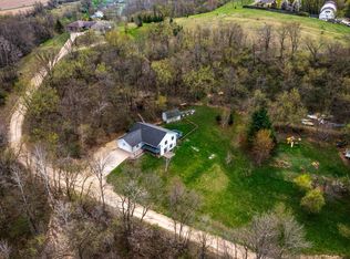 W4267 Drectrah Rd, La Crosse, WI 54601