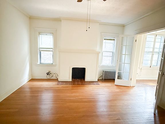 4th image of 2276 Grandview Ave APT 3