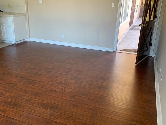 LIVING ROOM & DINING ROOM. VERY OPEN FLOOR PLAN