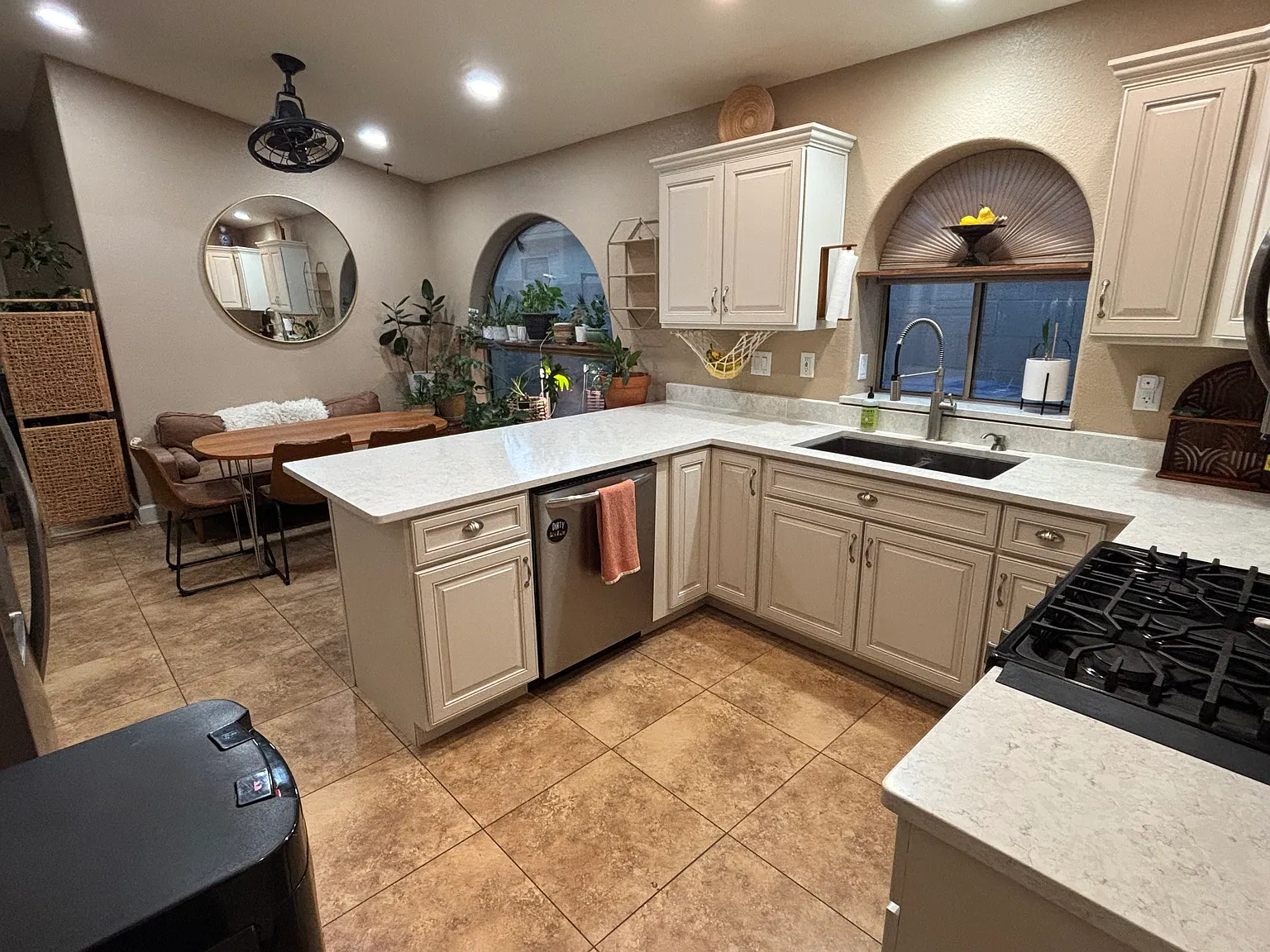 3 bed, 1441 sqft, $1,850 — Photo 1