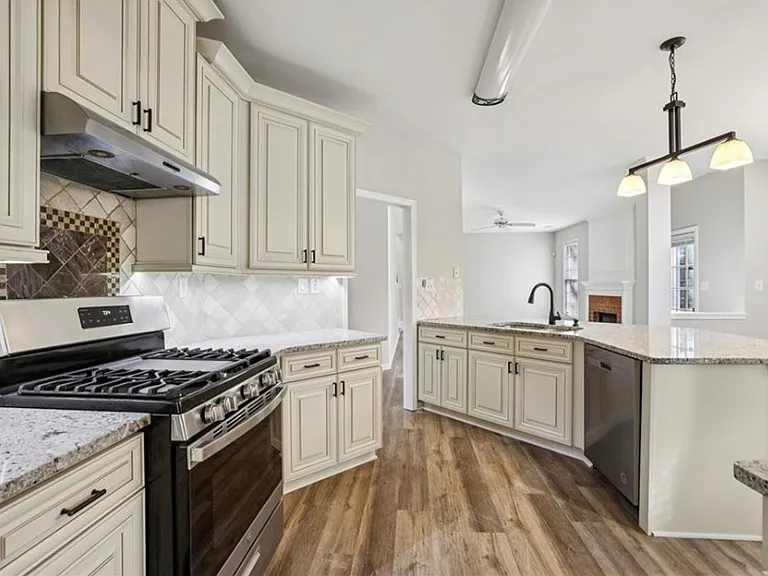 750 Hedgewick Trl — Photo 6
