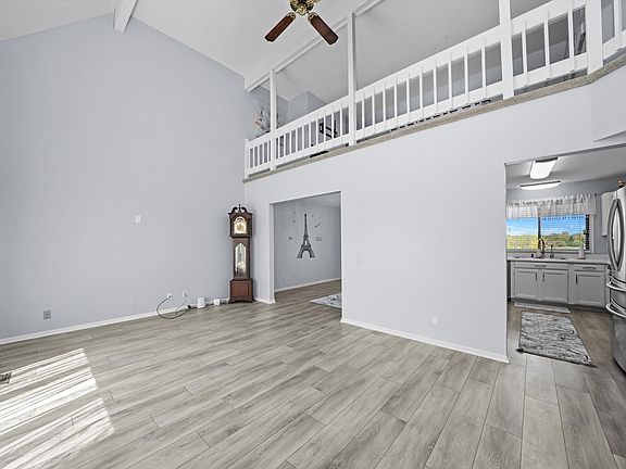 3rd image of 155 Abbeywood Cir
