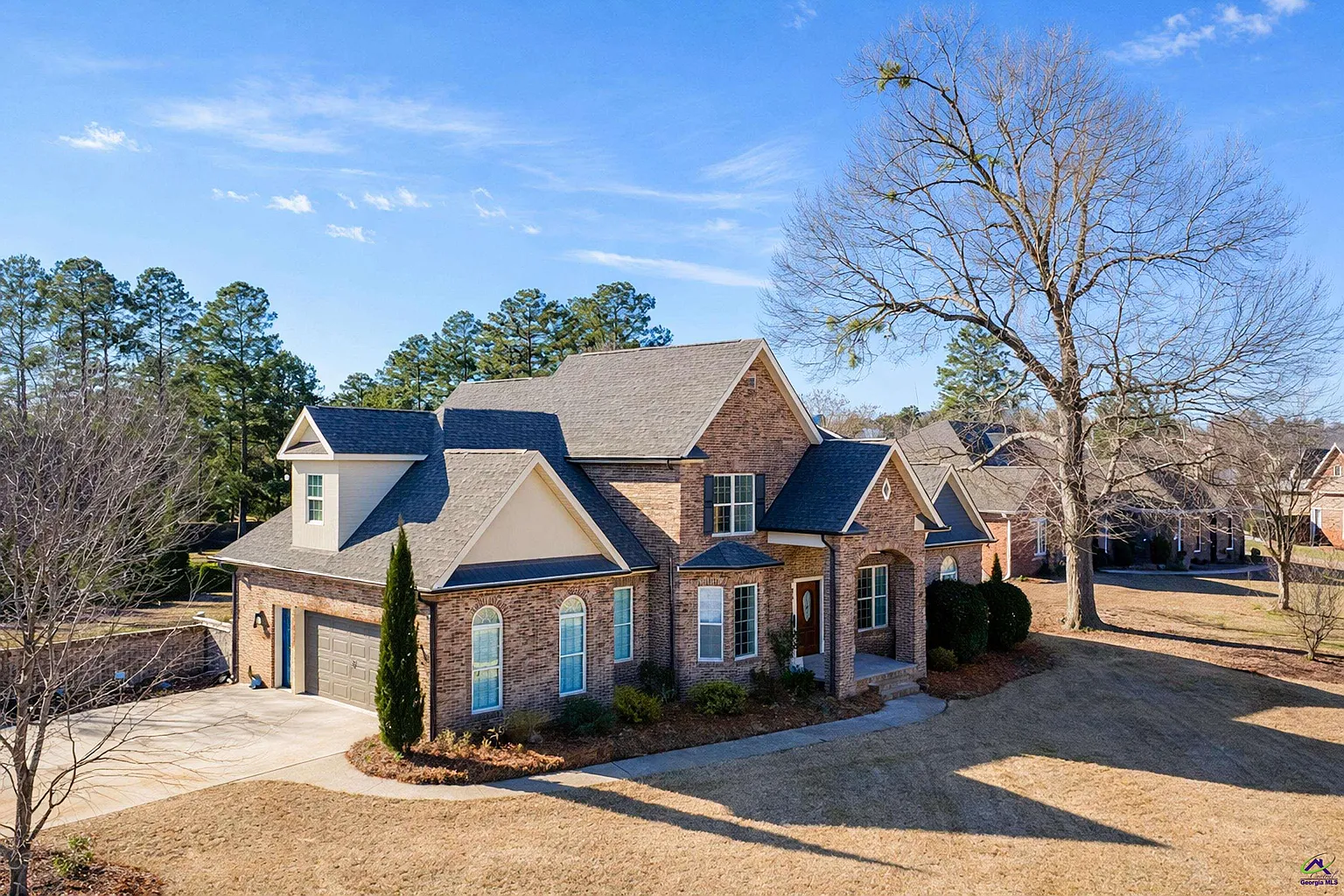 200 Yale Cir photo 1