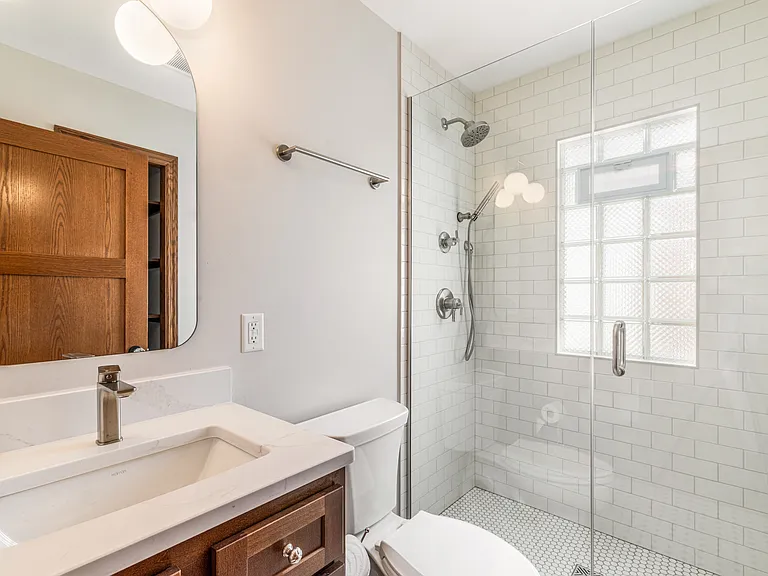 7639 W Lorraine Pl — Photo 7