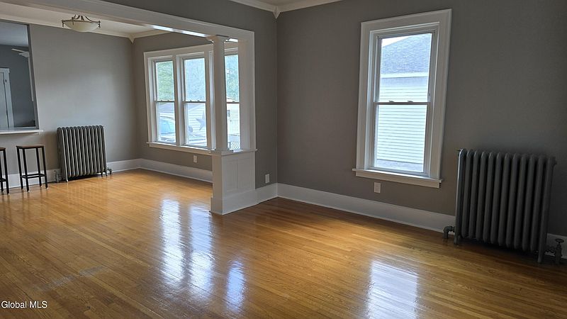 5th image of 26 Lawnwood Avenue