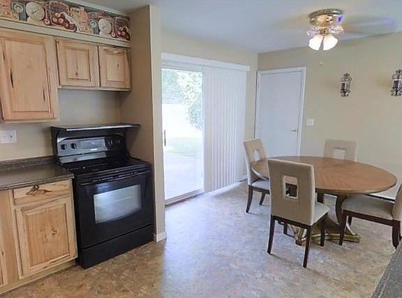 4th image of 411 Holderman Pl