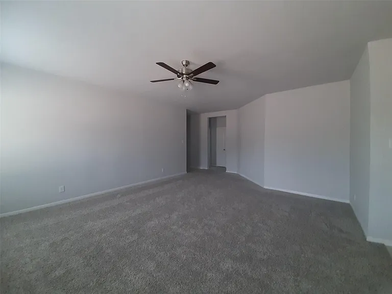5855 Strawflower Ln — Photo 8