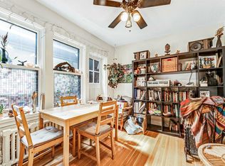 4 Stevens Ave #1, Ottawa, ON K1K 1K5