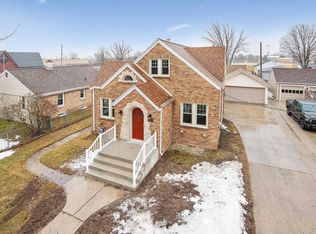 3307 Meadow Ln, Manitowoc, WI 54220