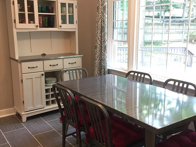 Picture of the current furniture in the breakfast nook. (See note about fully furnished option)