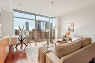 SW 10th Ave 614-009.jpg