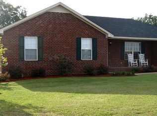 3420 Sportsman Dr, Dalzell, SC 29040