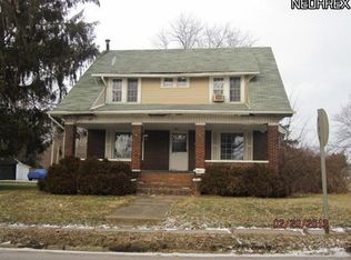 222 E Park Ave, Columbiana, OH 44408