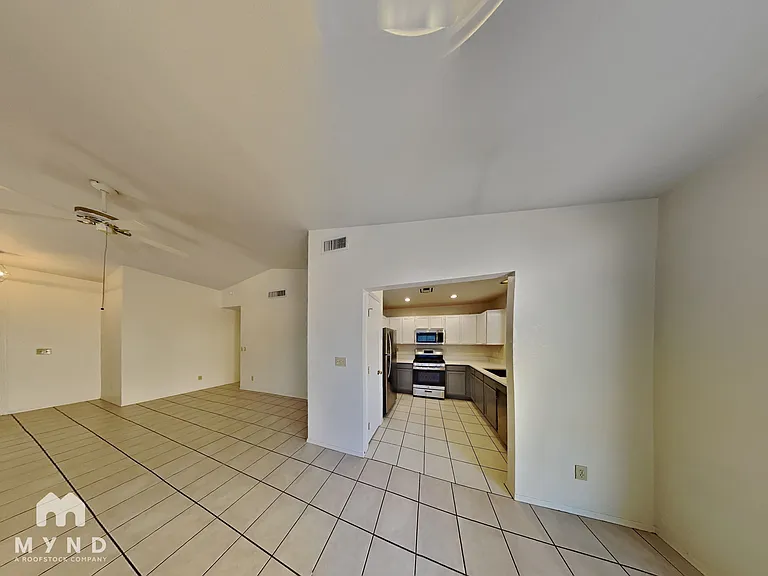 2966 W Country Meadow Dr — Photo 4