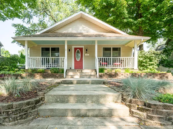 908 Wayne St, Saint Joseph, MI 49085