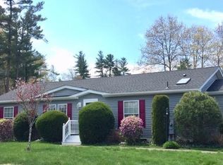 6903 Oak Point Dr, Middleboro, MA 02346