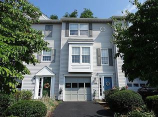 239 Fieldbrook Dr, Canonsburg, PA 15317
