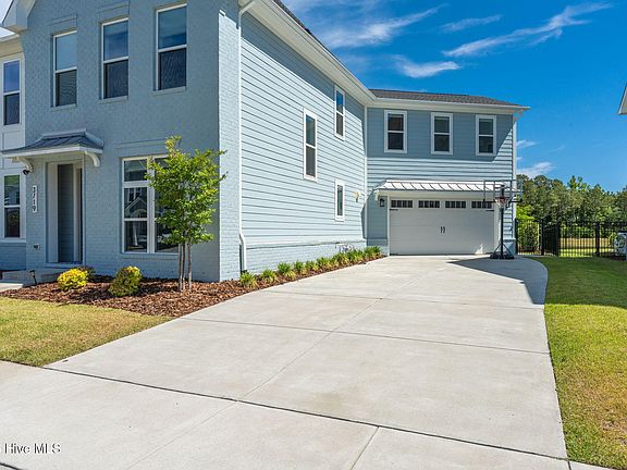 3rd image of 3719 Mason Port Drive