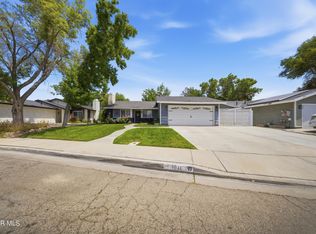 1011 Lightcap St, Lancaster, CA 93535