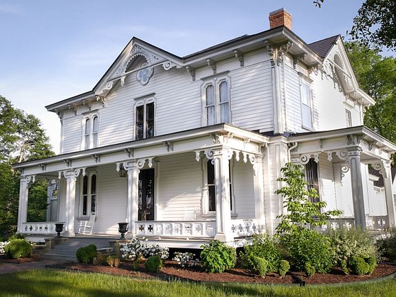 4th image of 625 West Main Street