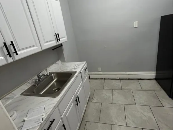55 Osborne Ter #A1, Newark, NJ 07108