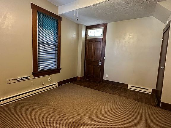 4th image of 112 Lincoln St #3