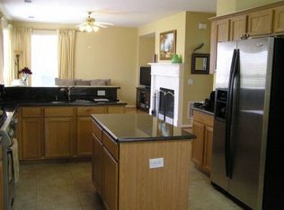 252 Ridge Cove Dr, Lewisville, TX 75067