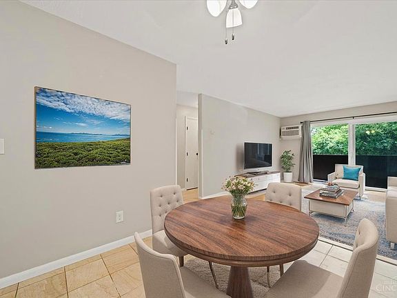 3rd image of 4906 Chalet Dr APT 7