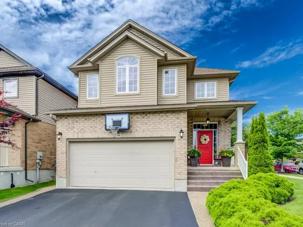 300 Watervale Cres, Kitchener, ON N2A 0G7