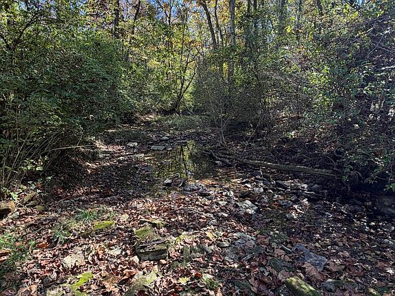 2nd image of 2123 Myers Rd