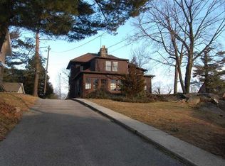 97 Havemeyer Pl, Greenwich, CT 06830