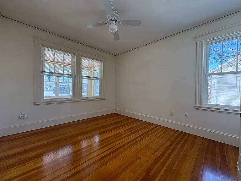 10 Oakland St — Photo 6