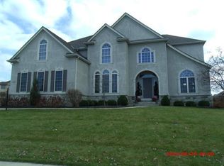 5349 Schuette Dr, Powell, OH 43065