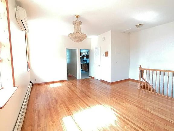 5th image of 155 Brielle Ave Floor 2