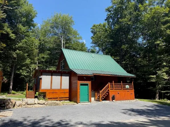 583 Uncas Rd, Long Lake, NY 12847