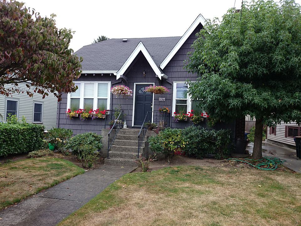 1st image of 5024 44th Ave S