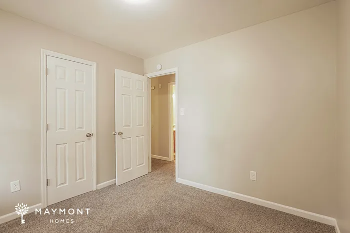 2536 Hanover St — Photo 9