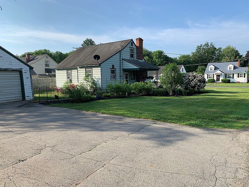 2nd image of 9 Willowbrook Rd