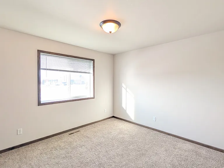 4002 14th Ave S — Photo 7