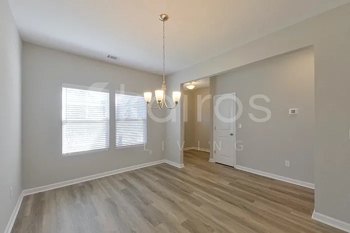 7161 Foggy River Dr — Photo 2