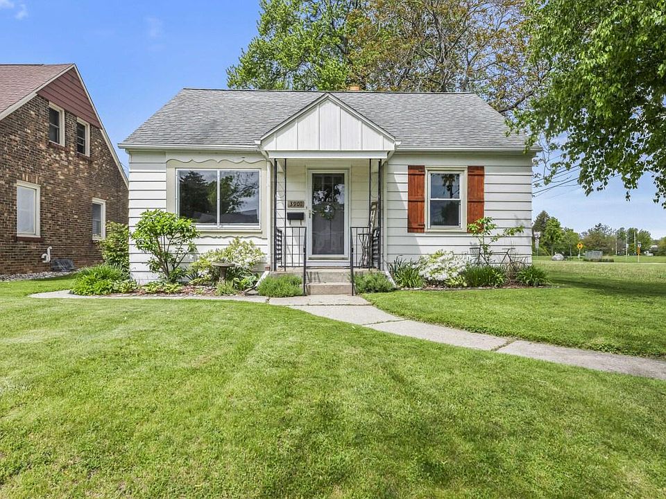 1st image of 3901 South Kirkwood AVENUE