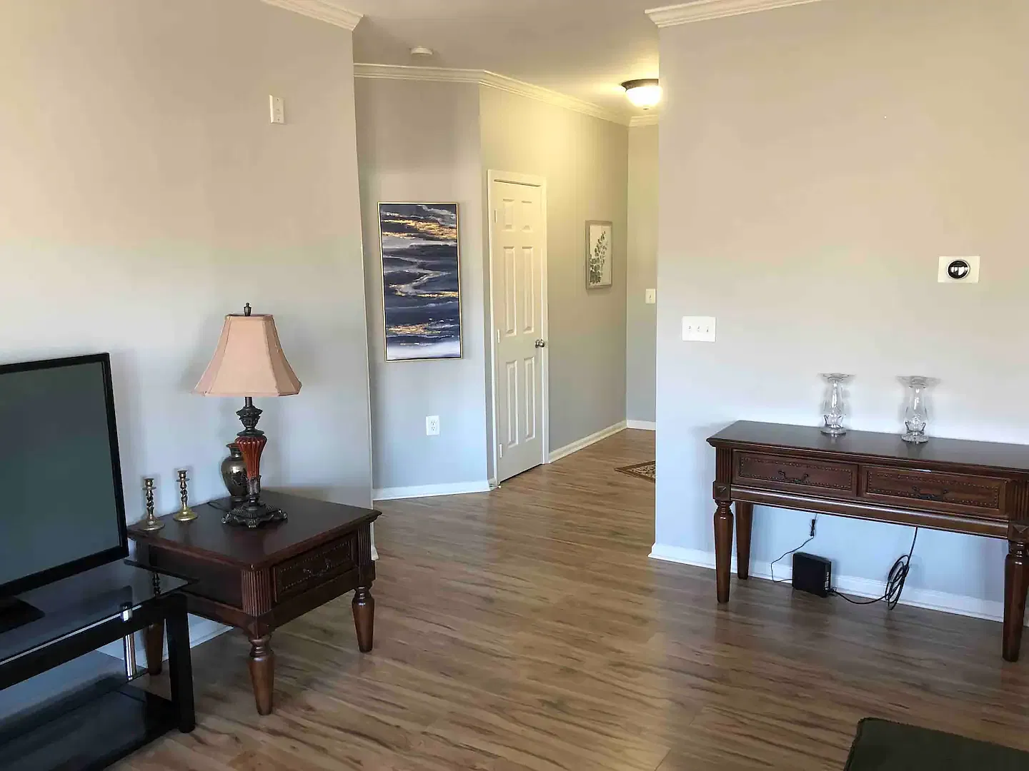 2 bed, 1300 sqft, $2,750 — Photo 2
