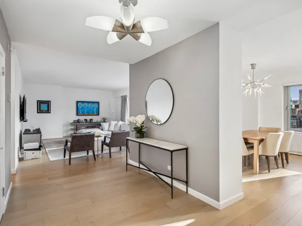 200 East 62nd Street 23D image 3 of 10