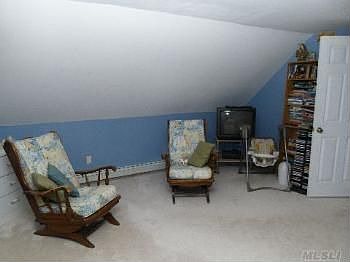 5th image of 26 Wakefield Ave