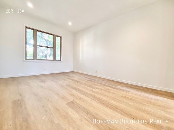 5th image of 7116 Willoughby Ave #3