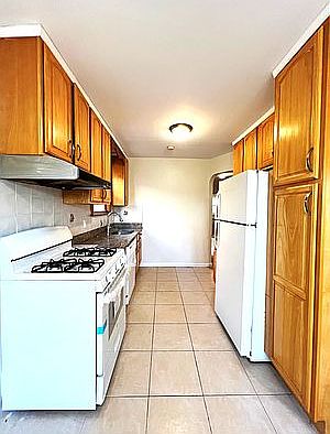 1st image of 21204 43rd Ave Floor 3