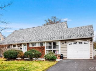 15 Linda Ave, Colonia, NJ 07067