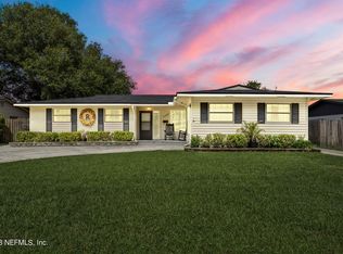 11504 Avery Dr, Jacksonville, FL 32218