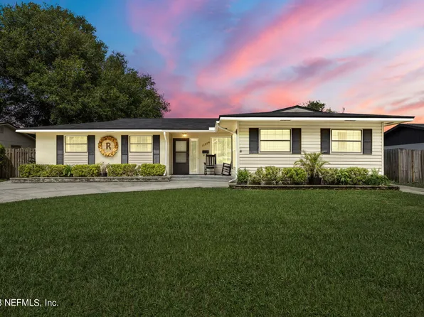 11504 AVERY Drive, Jacksonville, FL 32218