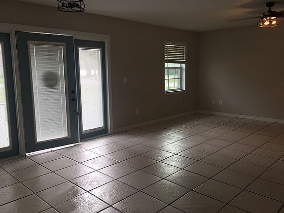 5th image of 38 SE Chinica Dr